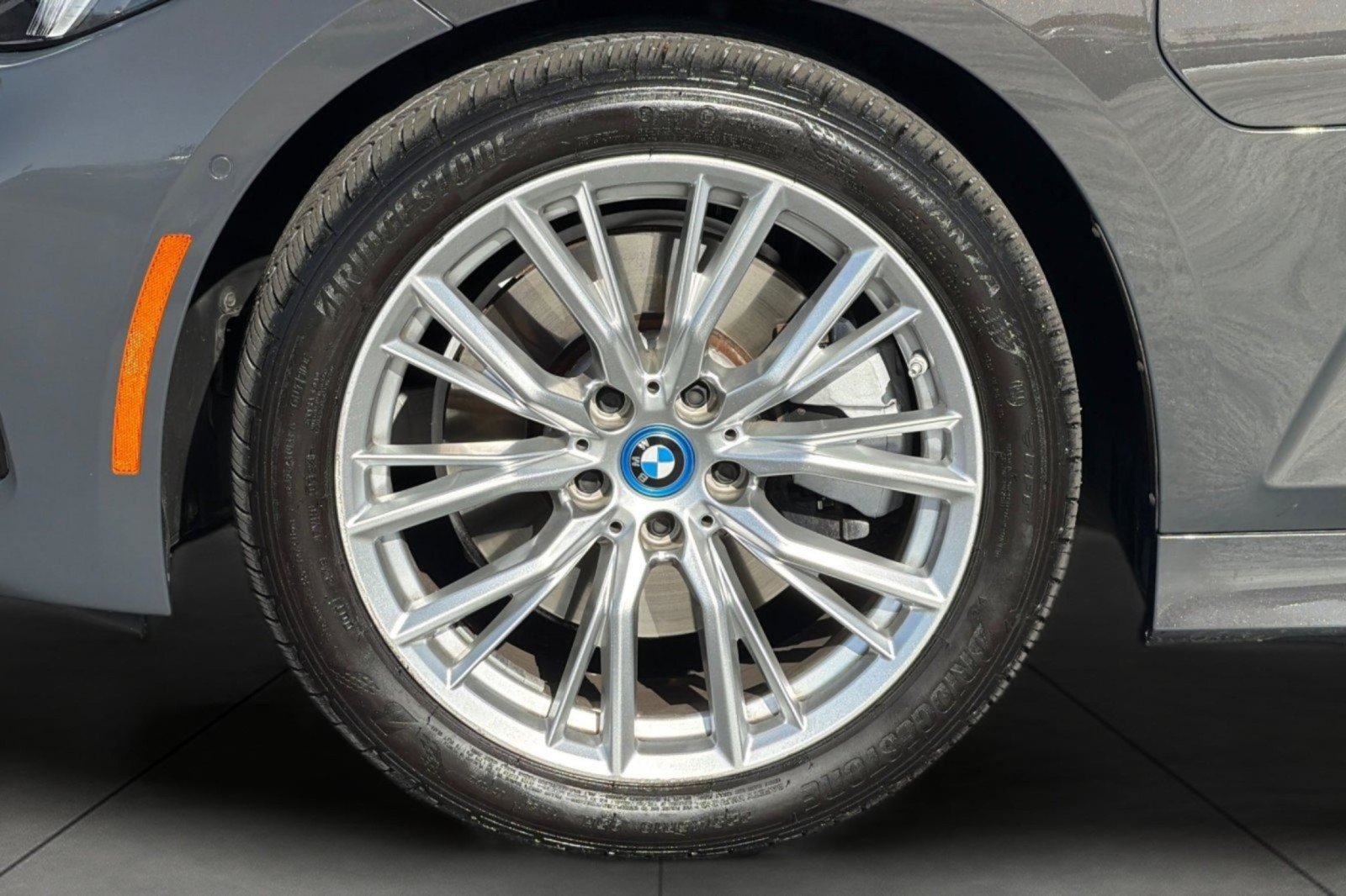 Used 2024 BMW 330e w/ Premium Package RWD image 25