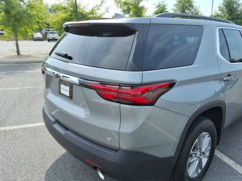 Certified 2023 Chevrolet Traverse LT FWD image 14
