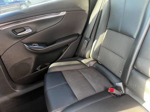 Used 2017 Chevrolet Impala LT image 26