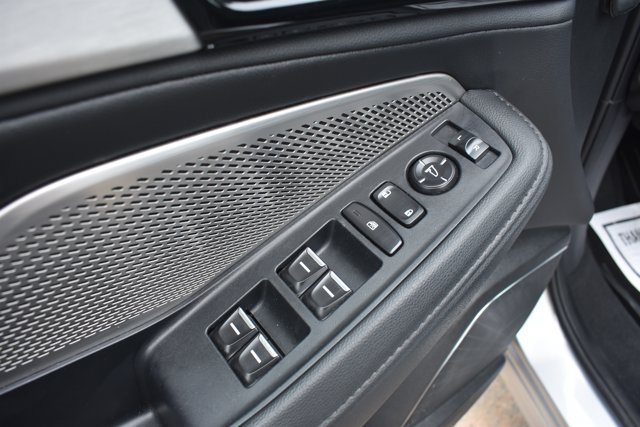 Used 2024 Acura MDX SH-AWD image 13