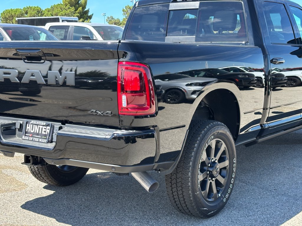 New 2026 RAM 2500 Laramie AWD/4WD image 37