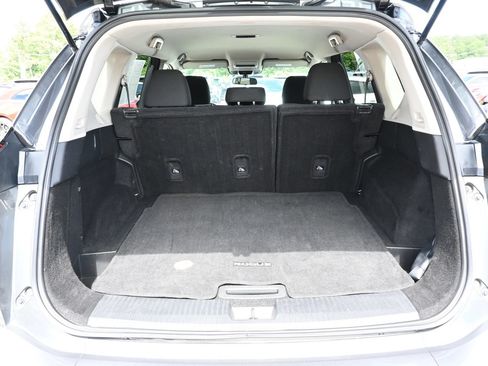 Used 2024 Nissan Rogue S AWD/4WD image 35