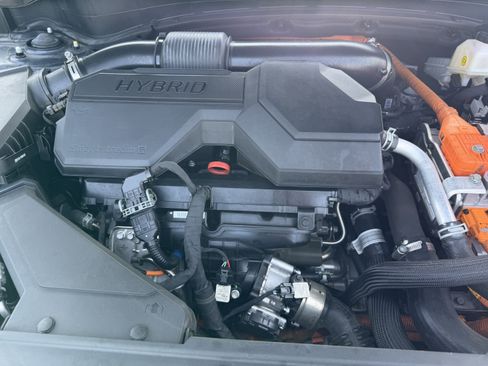 Used 2025 Kia Sportage LX FWD image 26
