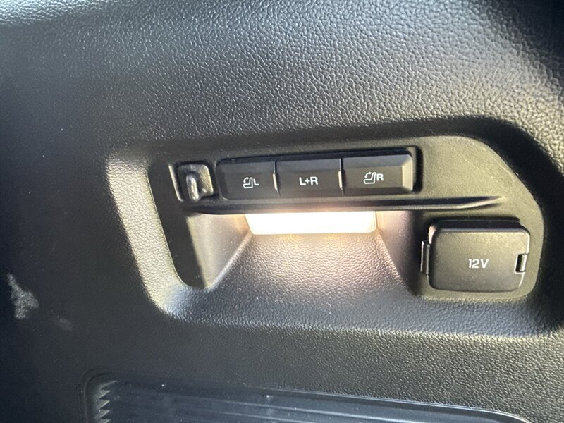 Used 2020 Ford Explorer Limited RWD image 8