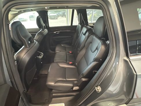 Used 2017 Volvo XC90 T6 Momentum w/ Vision Package AWD/4WD image 35