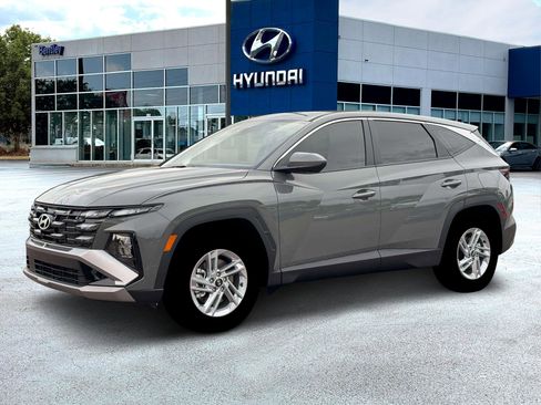New 2026 Hyundai Tucson SE FWD image 2