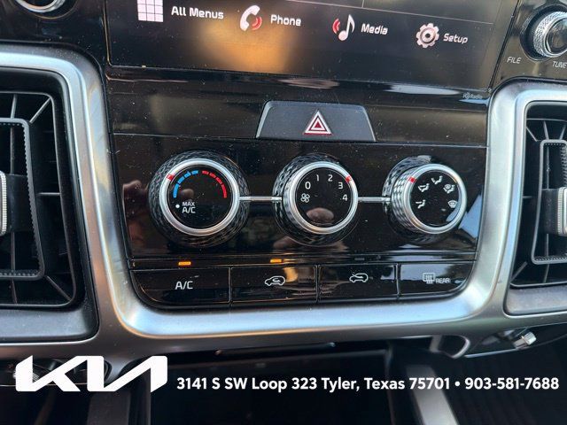 Certified 2023 Kia Sorento LX FWD image 19