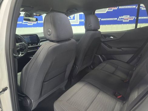 Used 2025 Chevrolet Equinox LT image 21