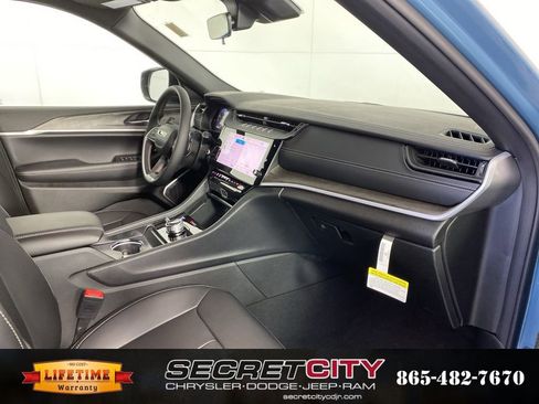 New 2026 Jeep Grand Cherokee L Limited AWD/4WD image 35