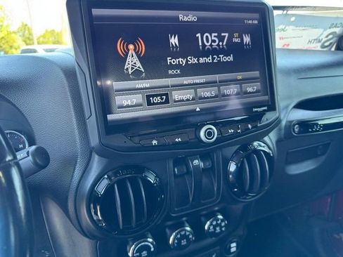 Used 2012 Jeep Wrangler Sahara AWD/4WD image 16