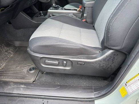 Used 2023 Toyota Tacoma TRD Sport AWD/4WD image 44
