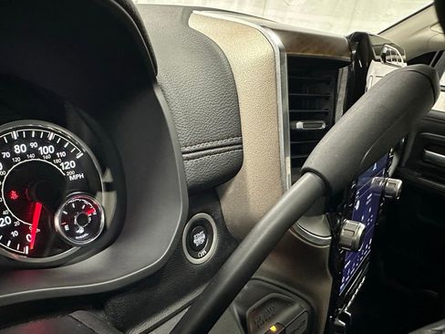 Used 2024 RAM 3500 Laramie image 22