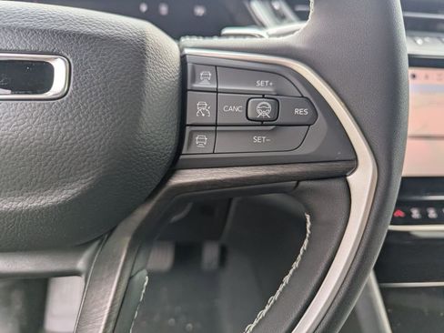 New 2026 Jeep Grand Cherokee Altitude image 18