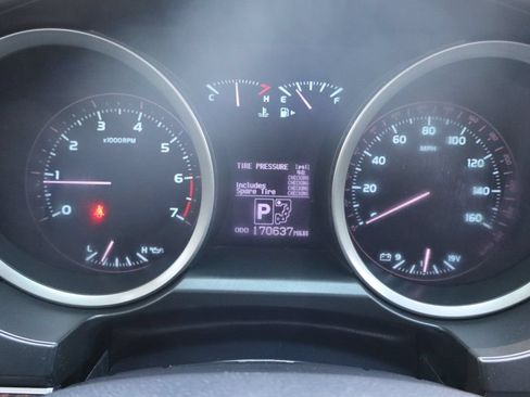 Used 2008 Toyota Land Cruiser AWD/4WD image 32