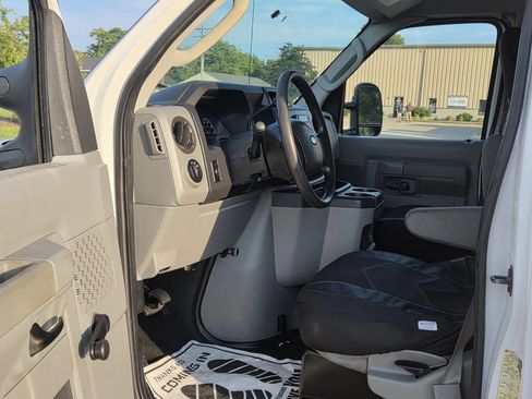 Used 2013 Ford E-350 and Econoline 350 Super Duty RWD image 34