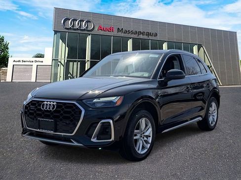 Used 2023 Audi Q5 2.0T Premium w/ Convenience Package AWD/4WD image 1