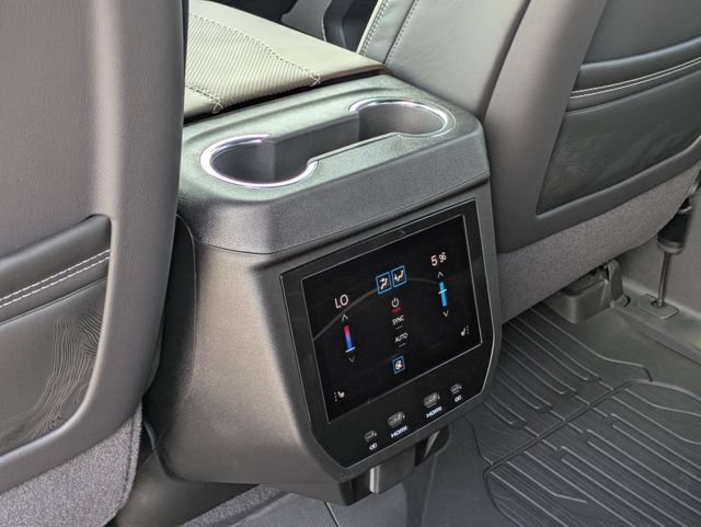 New 2026 GMC Yukon XL Denali Ultimate w/ LPO, Floor Liner Package AWD/4WD image 30