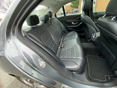 Used 2017 Mercedes-Benz C 300 4MATIC Sedan image 29