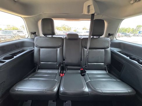 Used 2025 Ford Expedition Active AWD/4WD image 35