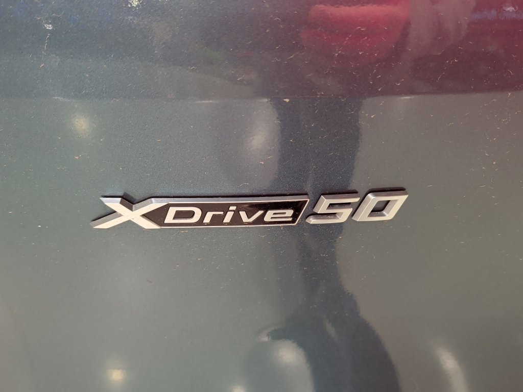 Certified 2024 BMW iX xDrive50 w/ Premium Package AWD/4WD image 10