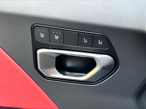 Certified 2025 Kia K4 GT-Line Turbo FWD image 36