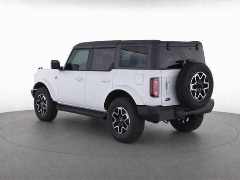 Used 2025 Ford Bronco Outer Banks AWD/4WD image 7