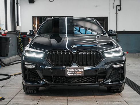 Used 2021 BMW X6 xDrive40i w/ M Sport Package image 2