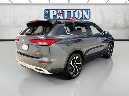 Used 2024 Mitsubishi Outlander SE Black Edition AWD/4WD image 7
