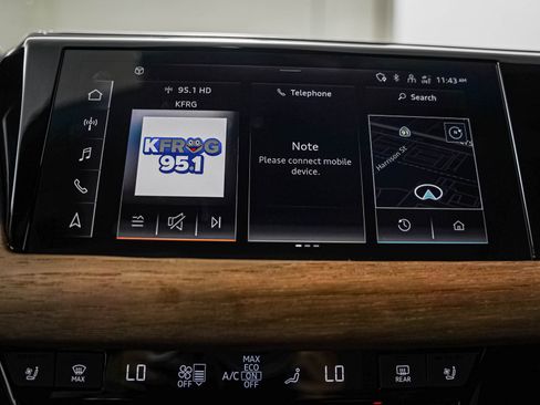 Used 2023 Audi e-tron GT Premium Plus AWD/4WD image 19