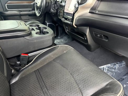 Used 2024 RAM 2500 Laramie w/ Safety Group AWD/4WD image 17