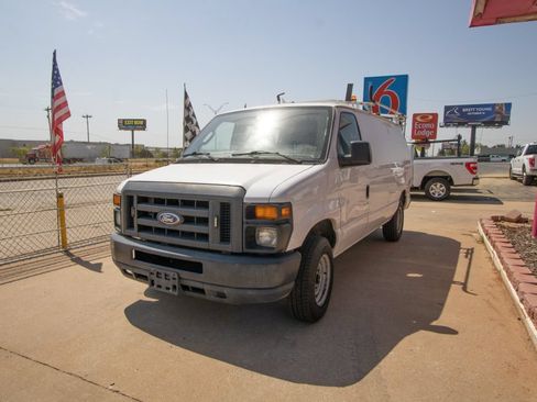 Used 2014 Ford E-150 and Econoline 150 w/ Power Group RWD image 4
