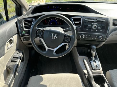 Used 2013 Honda Civic LX image 11