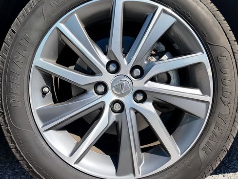 Used 2017 Lexus ES 300h image 39