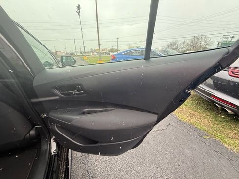 Used 2023 Toyota Corolla LE image 20