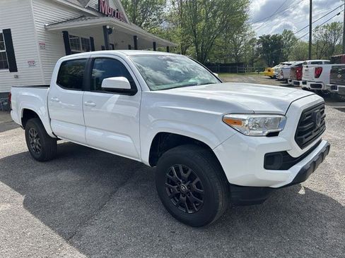 Used 2019 Toyota Tacoma SR w/ SR Convenience Package image 3