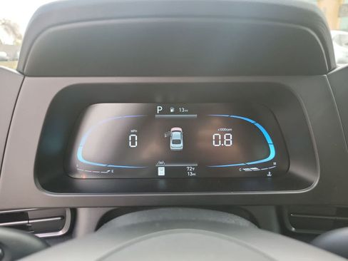 Used 2025 Hyundai Elantra Sport FWD image 22