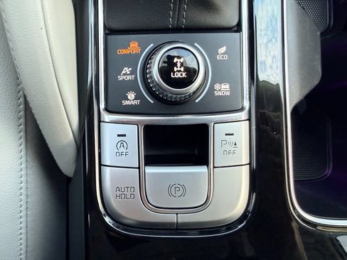 Used 2022 Kia Telluride EX w/ EX Premium Package AWD/4WD image 18