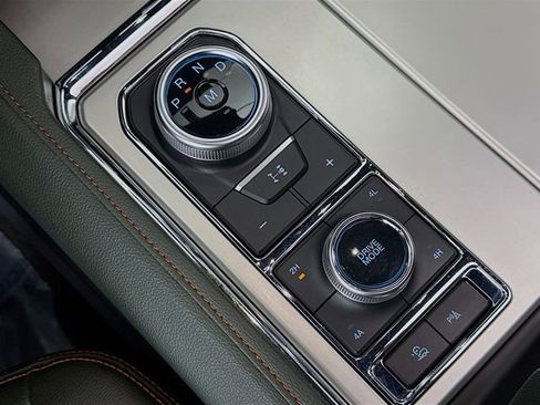 Used 2022 Ford Expedition Timberline image 17