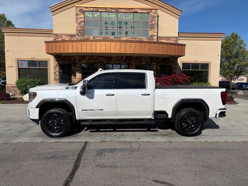 Used 2020 GMC Sierra 3500 Denali w/ Denali Ultimate Package image 2