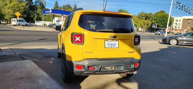 Used 2017 Jeep Renegade Trailhawk AWD/4WD image 3
