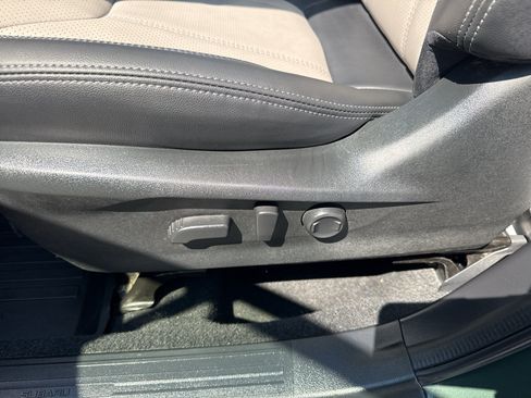 Used 2023 Subaru Forester Limited AWD/4WD image 13