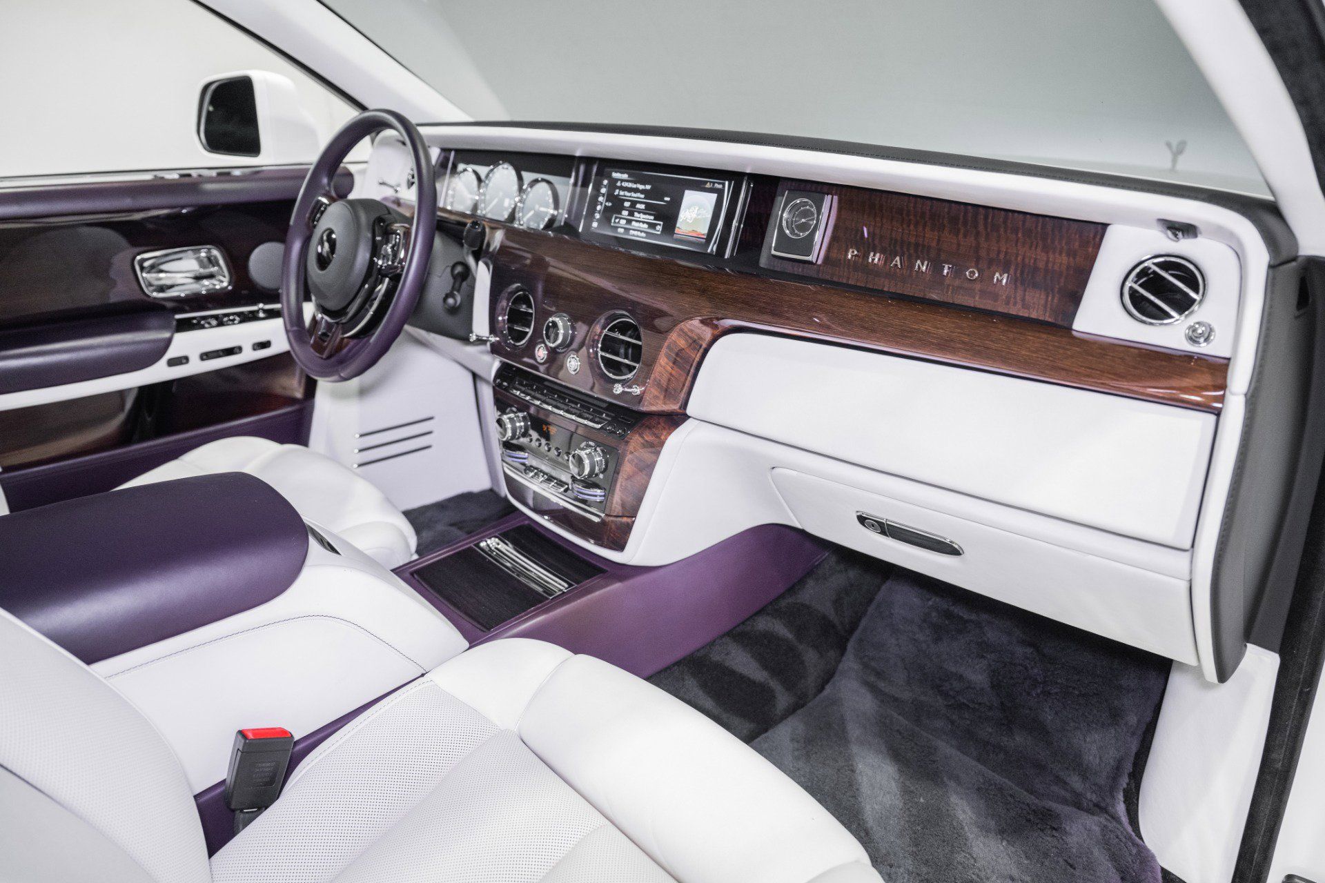Used 2018 Rolls-Royce Phantom Sedan RWD image 26