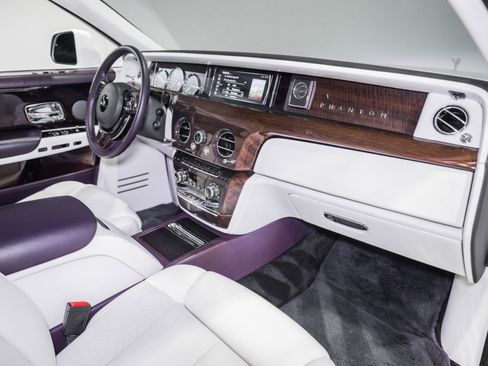 Used 2018 Rolls-Royce Phantom Sedan RWD image 26