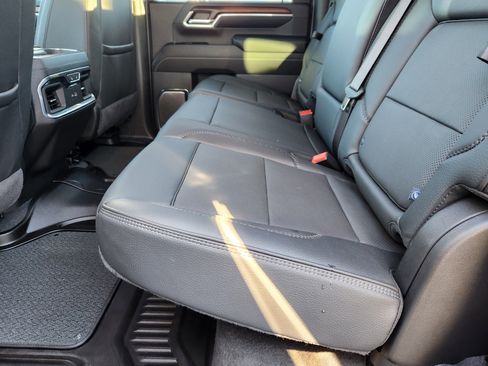 Used 2024 GMC Sierra 2500 Denali w/ Denali Reserve Package image 11