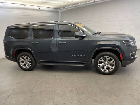 Certified 2022 Jeep Wagoneer Series I w/ Premium Group I AWD/4WD image 6