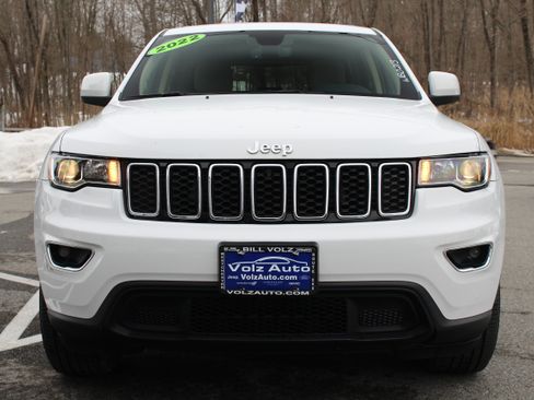 Certified 2022 Jeep Grand Cherokee Laredo E image 24