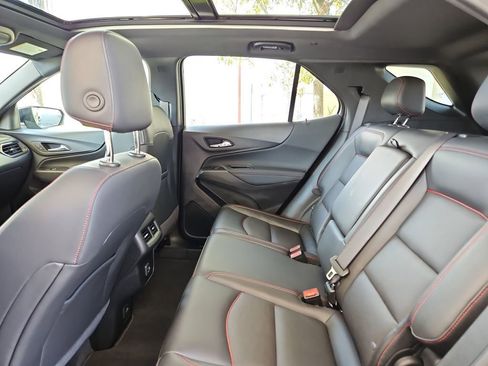 Used 2022 Chevrolet Equinox RS w/ RS Leather Package image 30