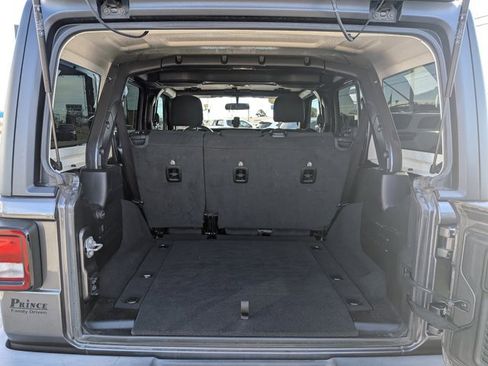 Used 2021 Jeep Wrangler Unlimited Sport image 12