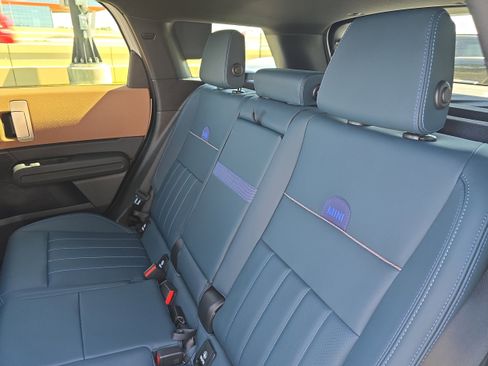 Used 2025 MINI Cooper Countryman S w/ Comfort Package Max image 16