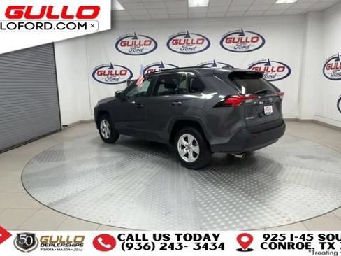 Used 2021 Toyota RAV4 XLE FWD image 6